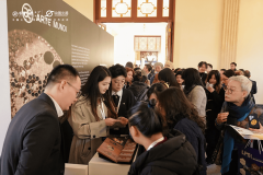 将每一块木地板从功能性建材为承载糊口格调、